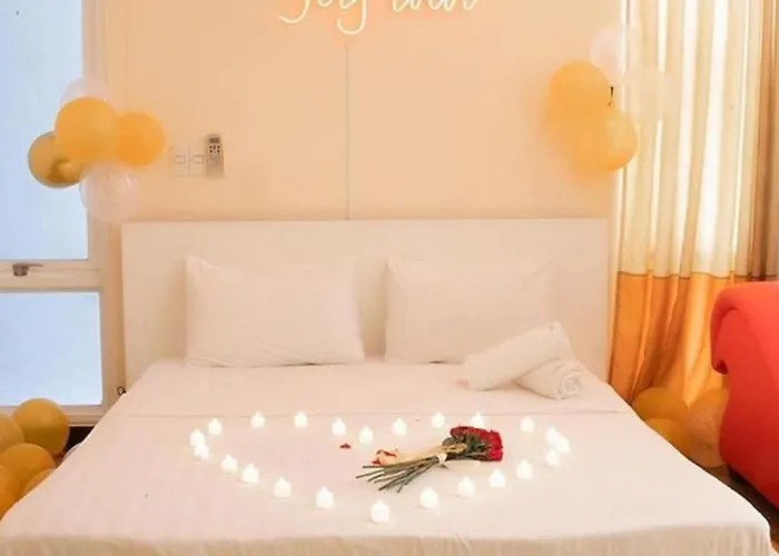 Joy Inn Nguyen Thi Thap Hotel